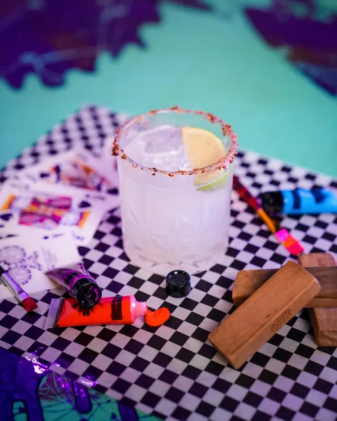 Cocktail chiaro di Arte Pub